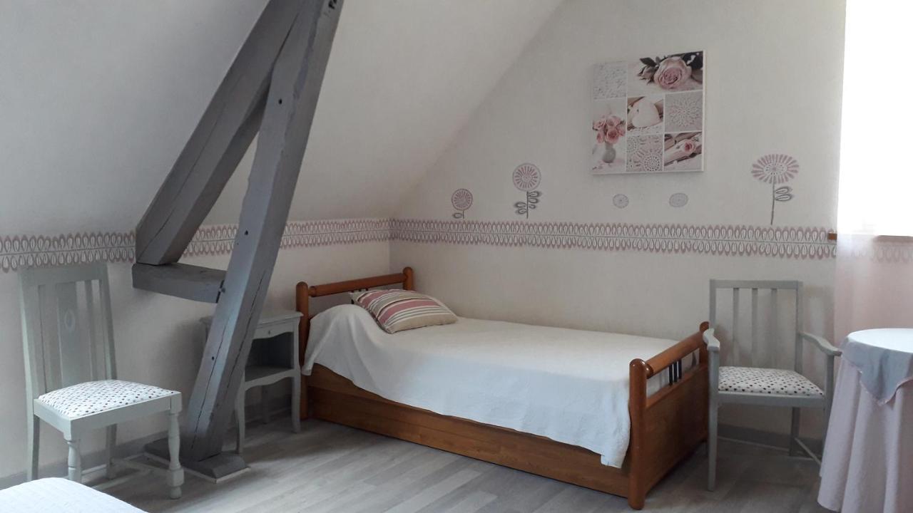 Gite La Fortaiserie Rillé Exteriör bild